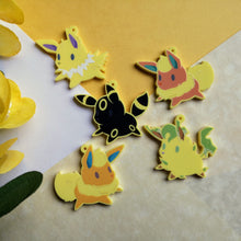 Load image into Gallery viewer, Lil&#39; Umbreon Acrylic Charm

